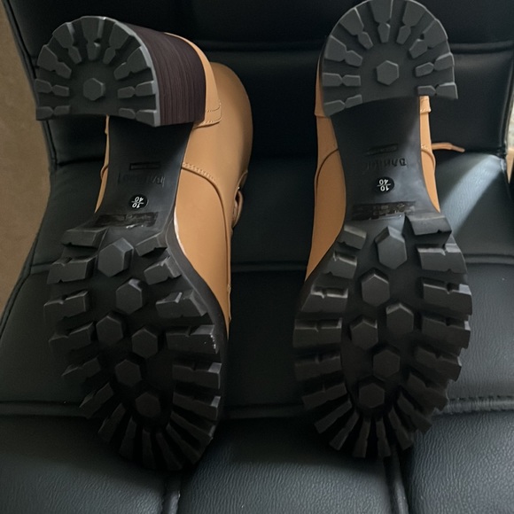 Lace up Heels - Picture 2 of 3